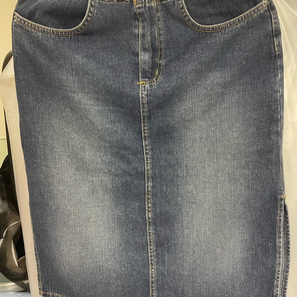 Bubblegum Faded Indigo Jeans